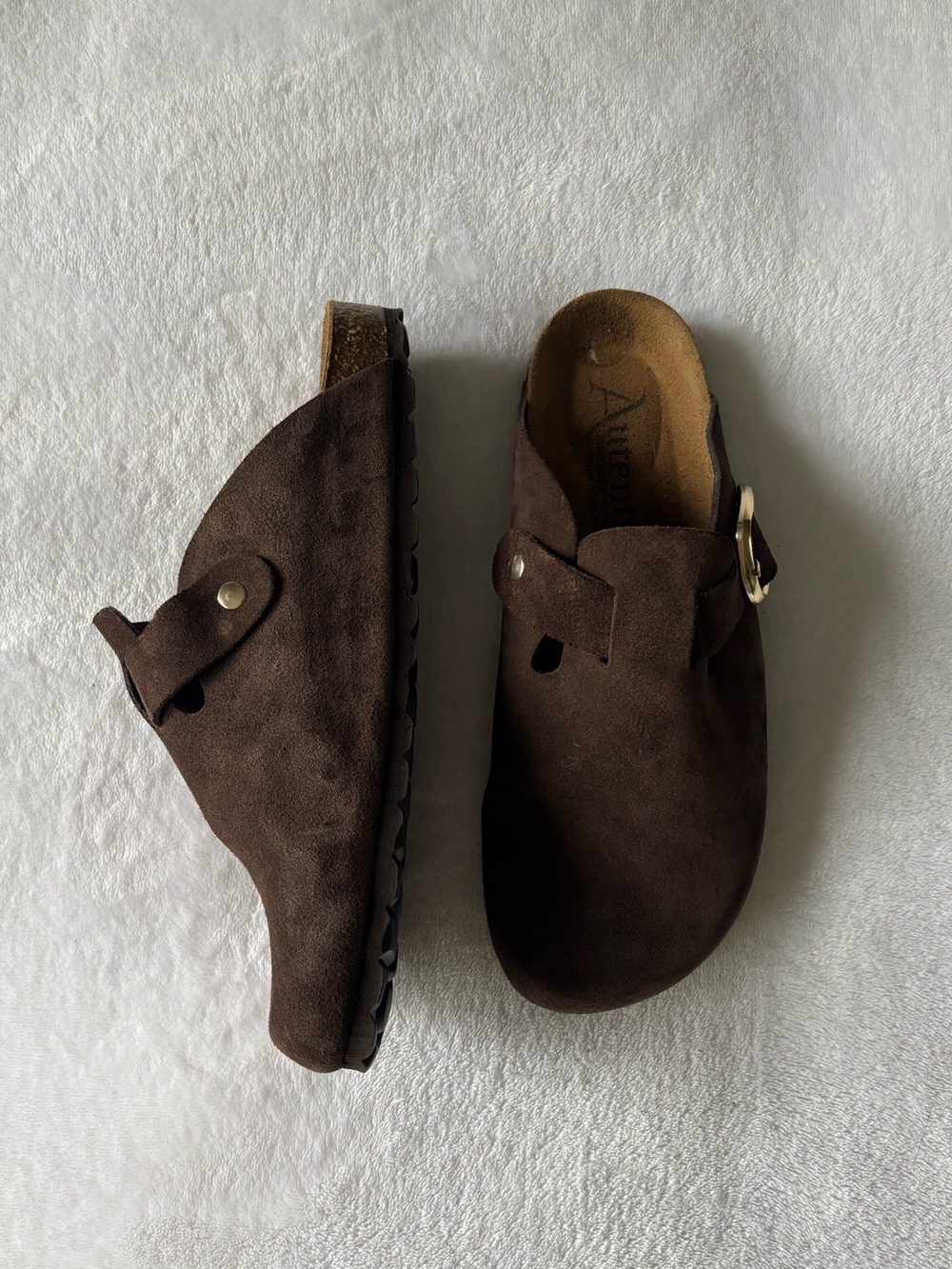 brown clogs - Picture 4 of 5